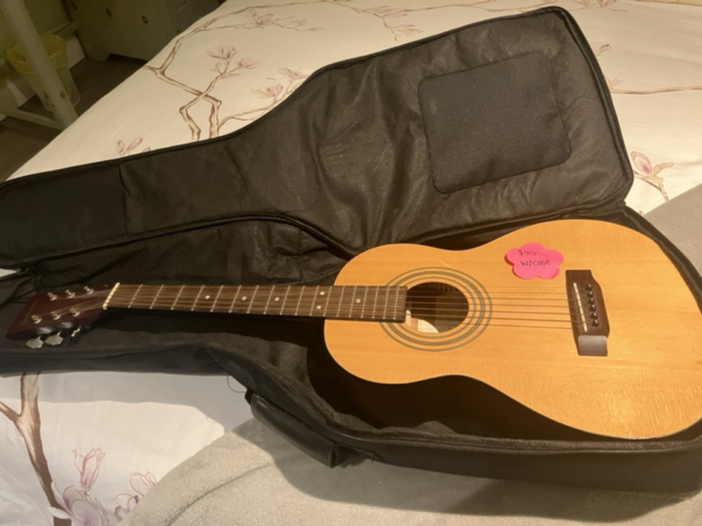 3/4 Size Acoustic Guitar with Gig Bag