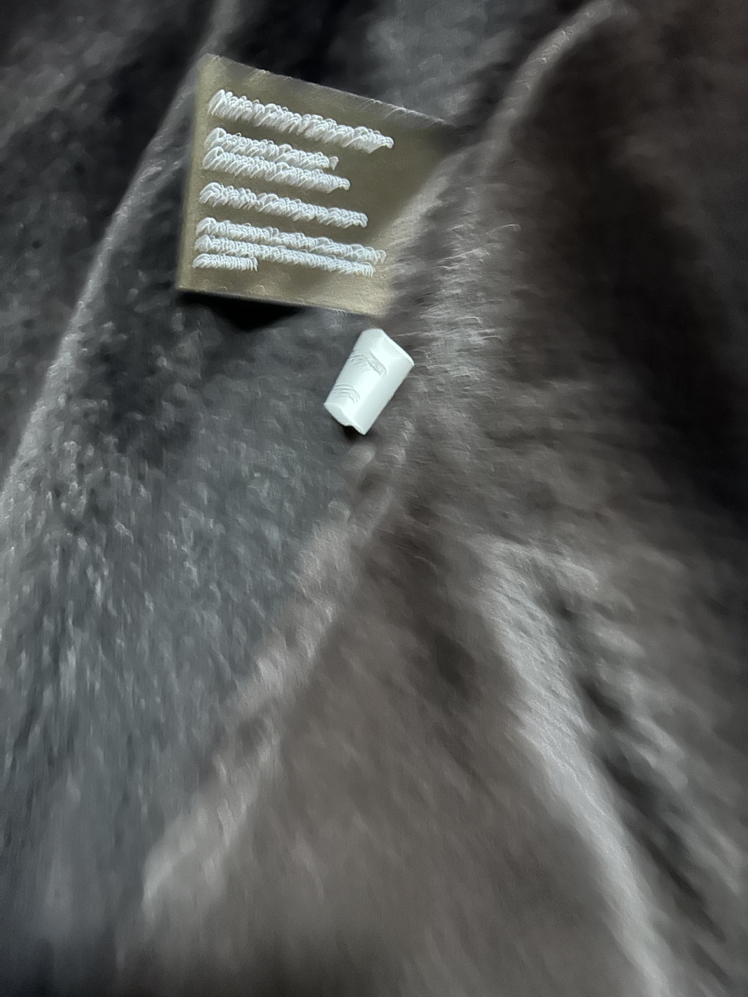 Gorgeous Dark Brown Danier Shearling Coat - photo 4