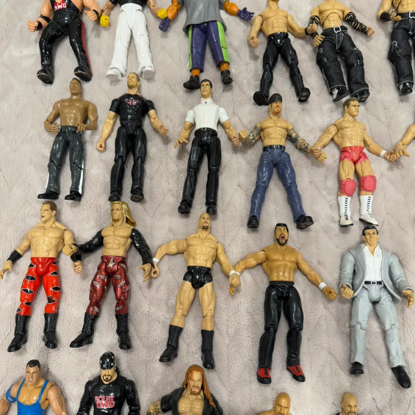 Vintage 90s/2000s WWF/WCW/WWE Wrestling Toys lot image indicator(7)