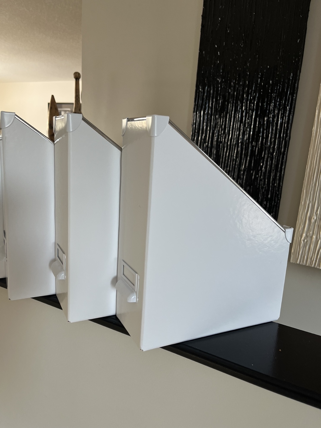 Set of four white magazine files - photo 2