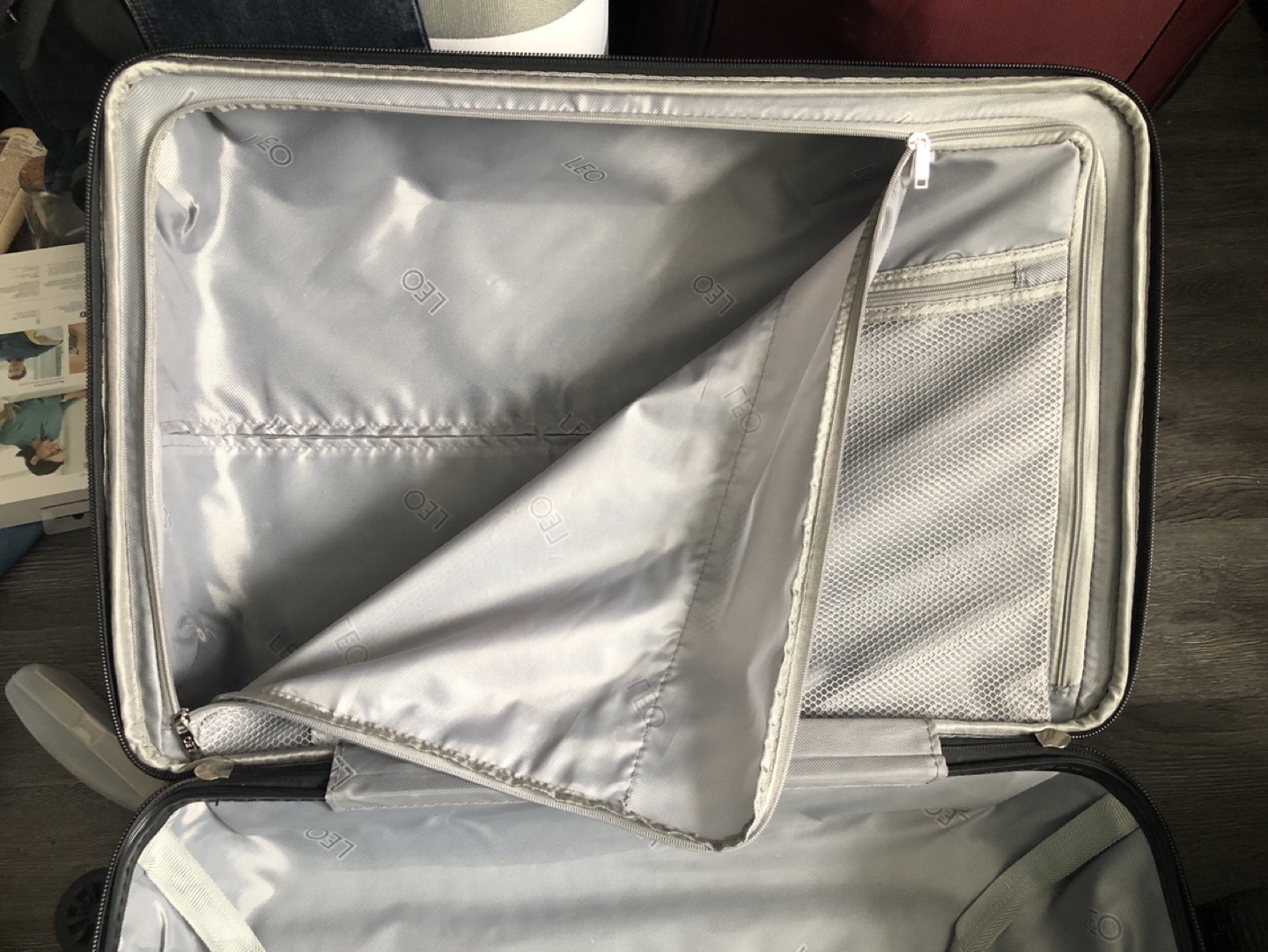 Rose Gold LEO Luggage Suitcase 27”x18” - photo 5