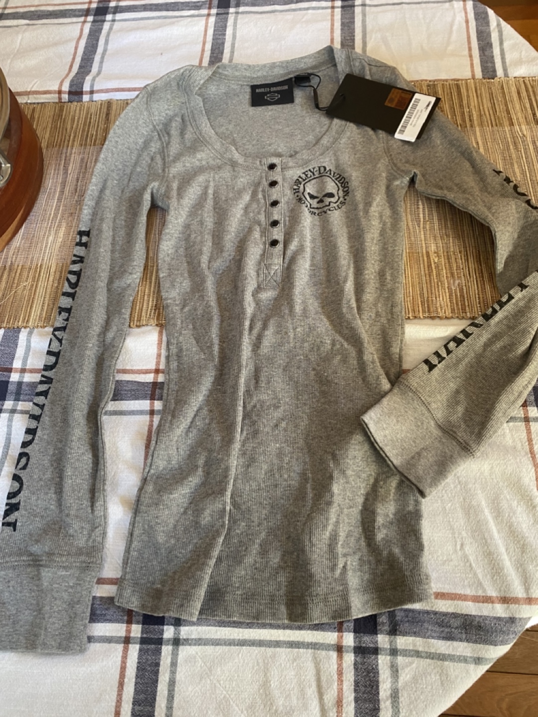 NWT HARLEY DAVIDSON Women's Willie G Skull  Long Sleeve Henley - photo 3