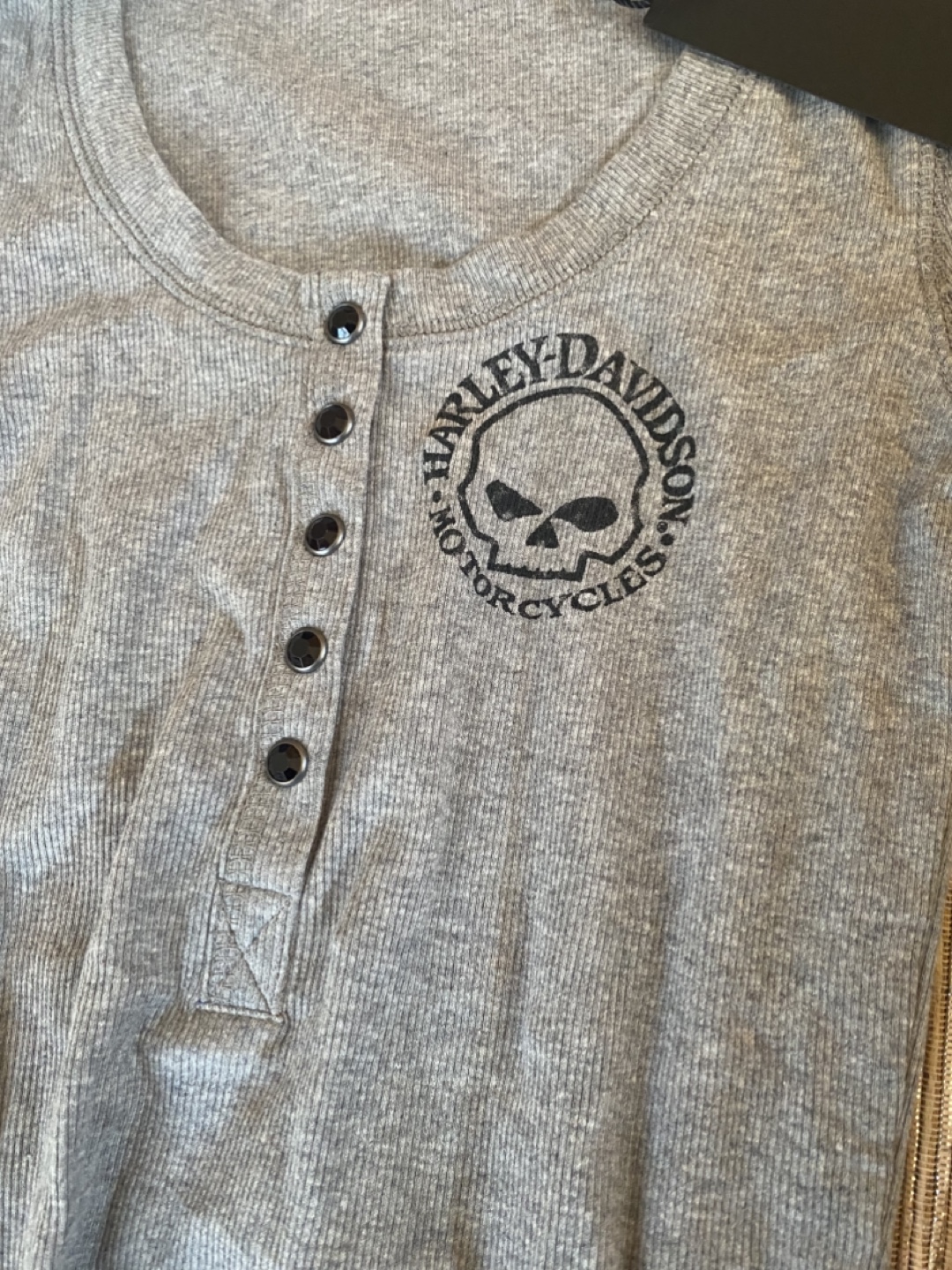 NWT HARLEY DAVIDSON Women's Willie G Skull  Long Sleeve Henley - photo 4