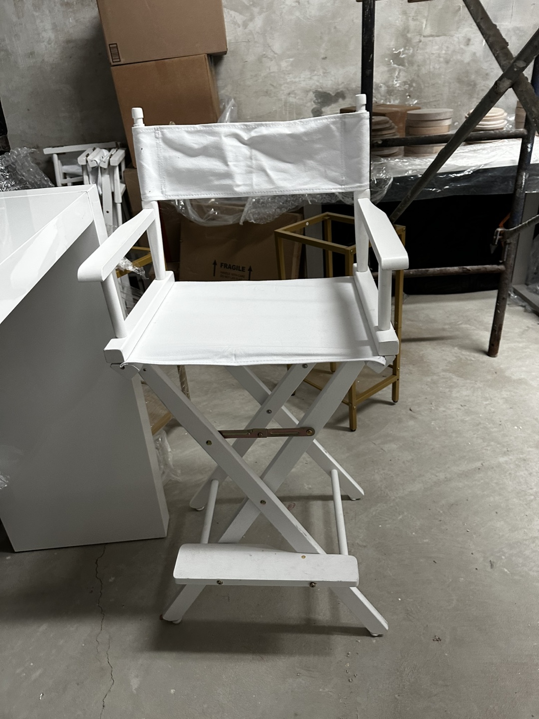 White Wooden Director's Chair with Footrest - photo 3