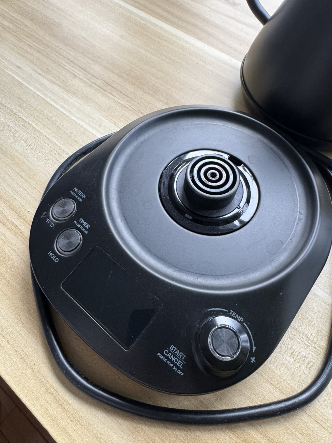 Electric Gooseneck Kettle with Temperature Screen - photo 3