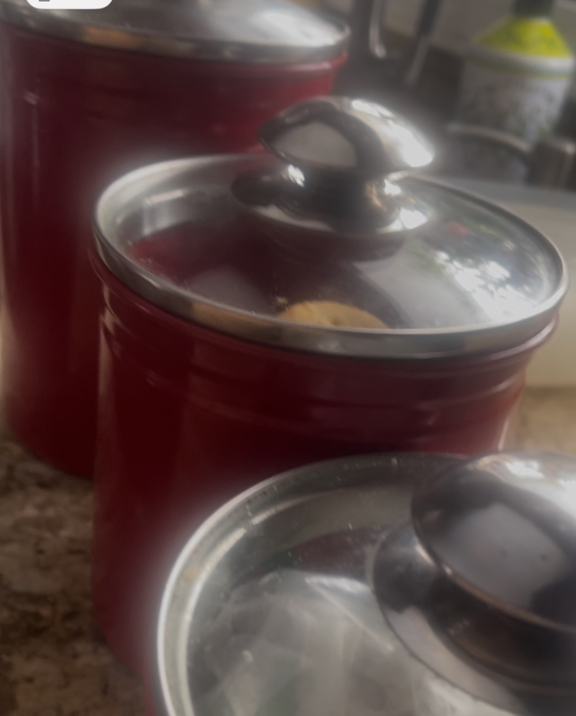 Set of 3 Red Canisters with Glass Lids - photo 4