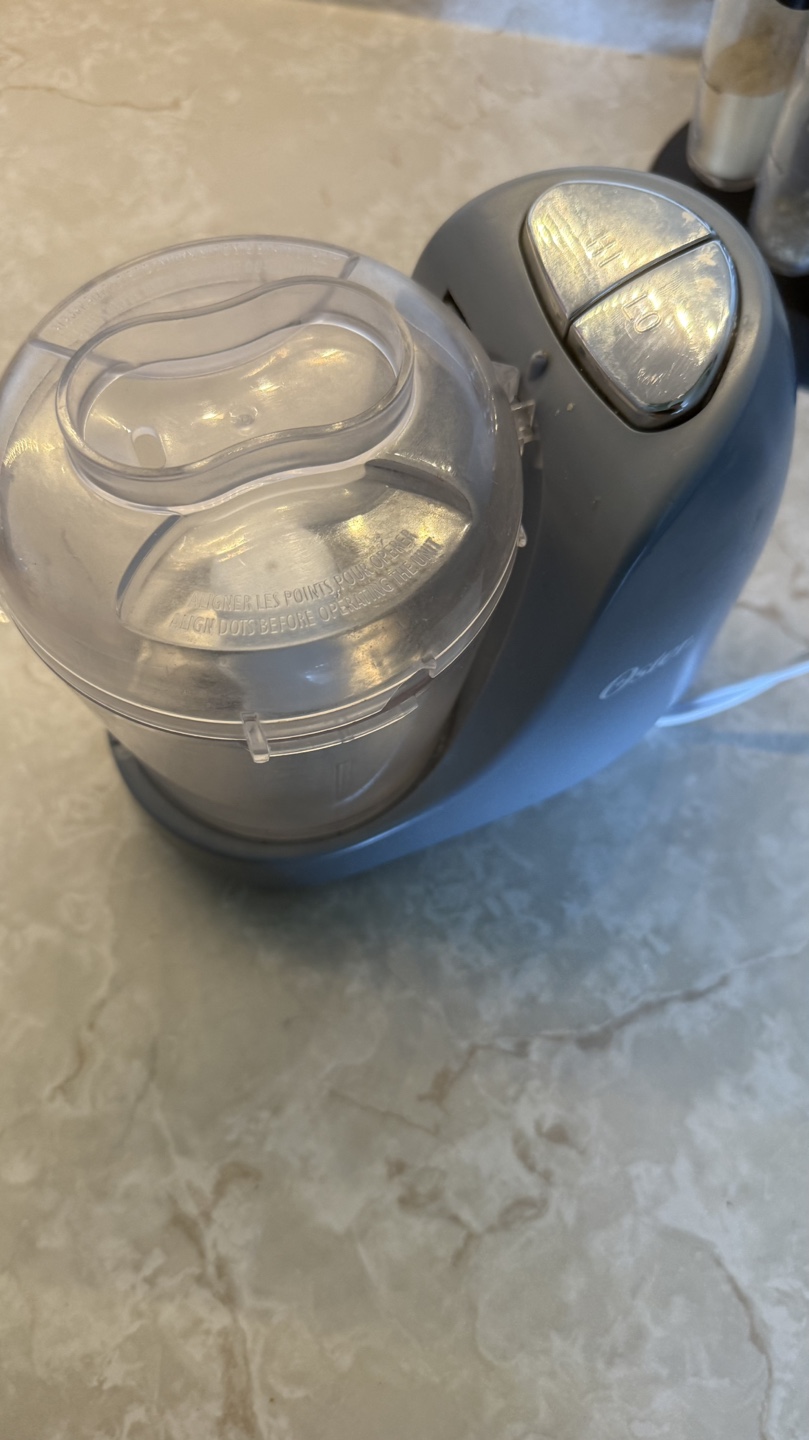 COMBO Oster Mini Food Chopper and Sunbeam Hand Mixer - photo 3
