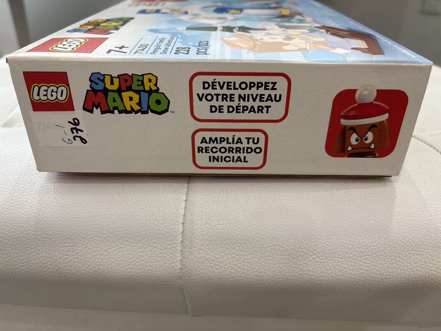 LEGO Super Mario Penguin Family Snow Adventure Set 71430 - photo 3