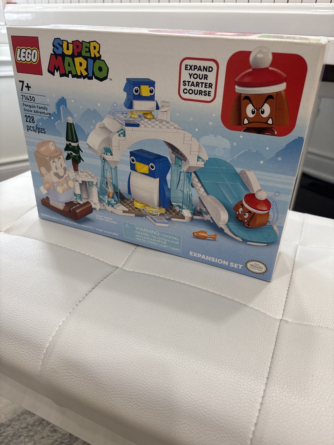 LEGO Super Mario Penguin Family Snow Adventure Set 71430