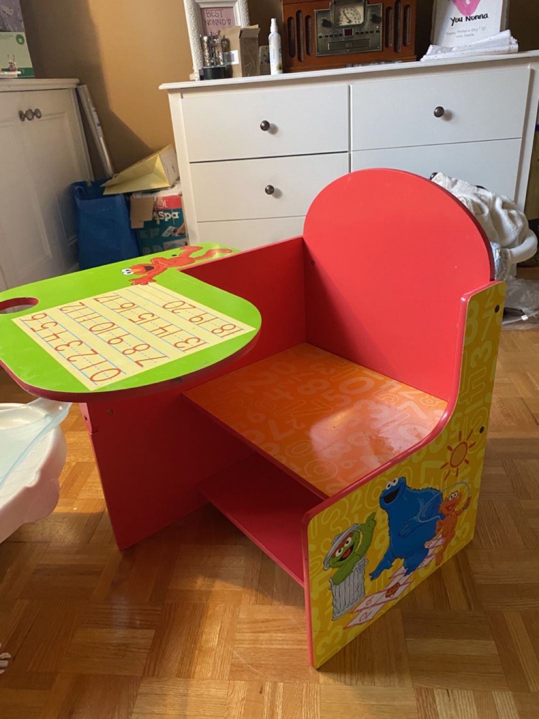 Sesame Street Elmo Kids Wooden Desk and Chair Set - photo 2