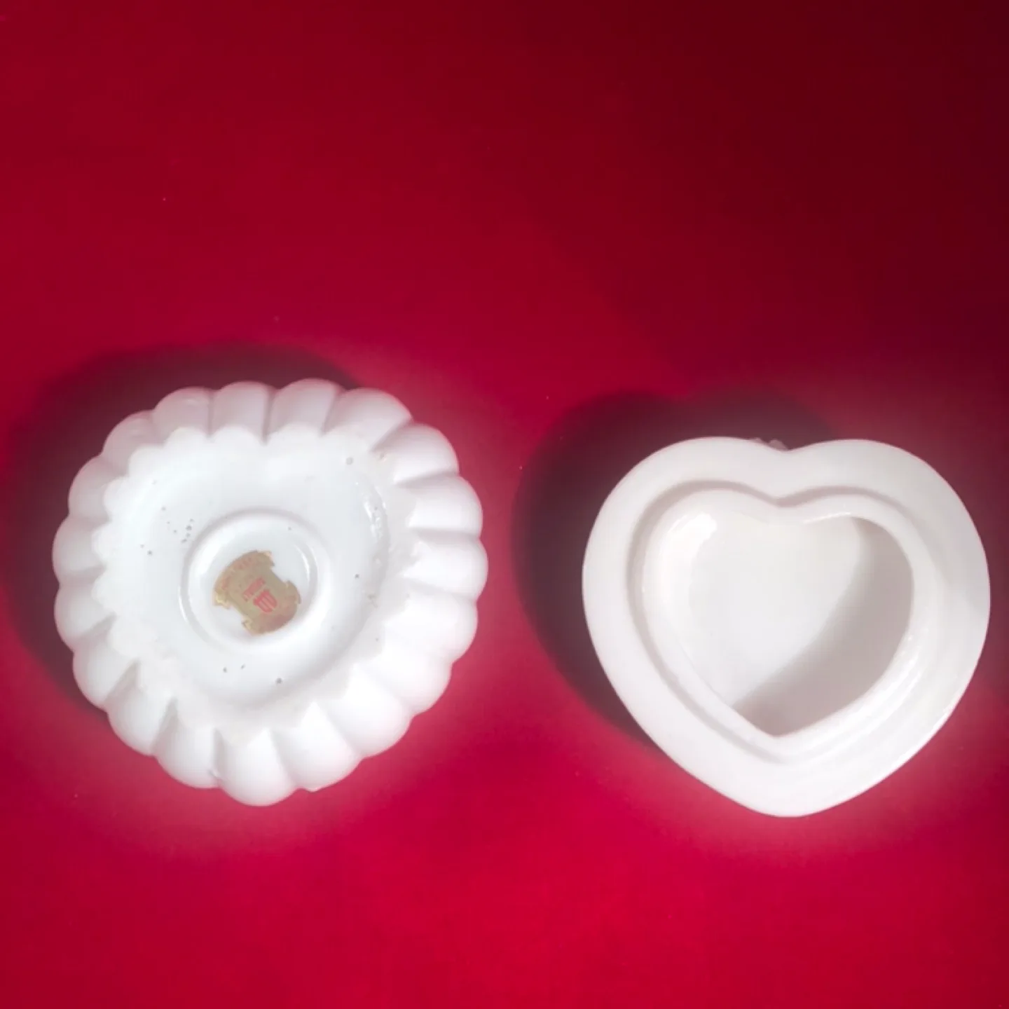 Luminous Ardalt Japan Heart-Shaped Porcelain Box image indicator(3)