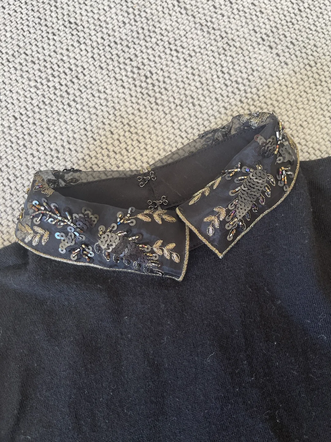 Club Monaco Black embellished collar sweater XS/TP image indicator(2)