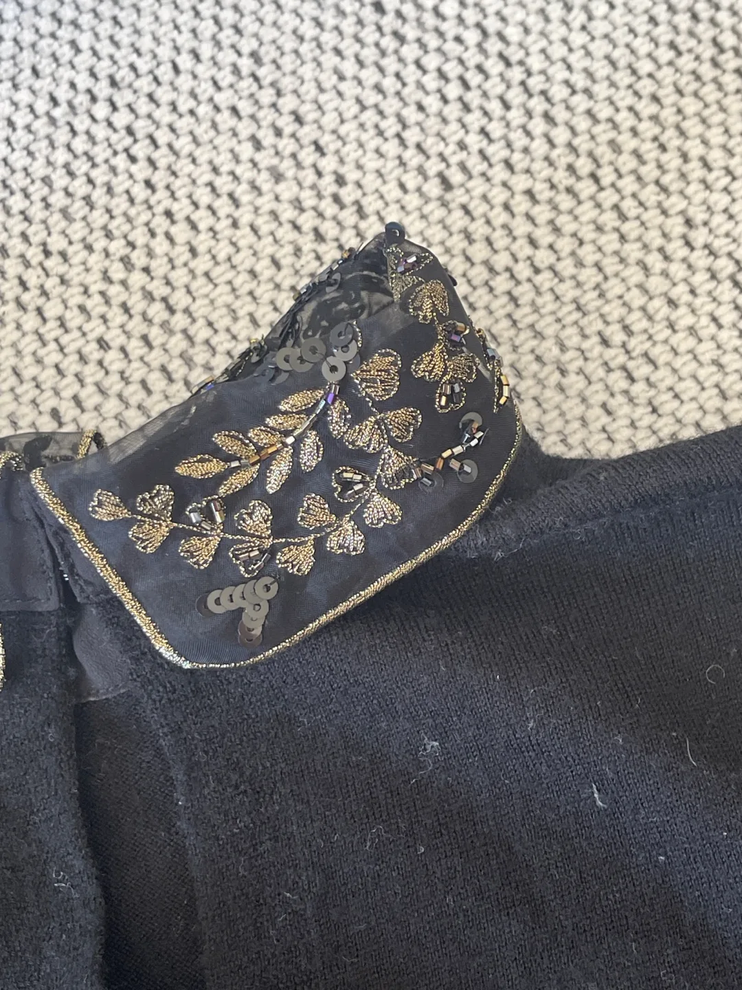 Club Monaco Black embellished collar sweater XS/TP image indicator(5)