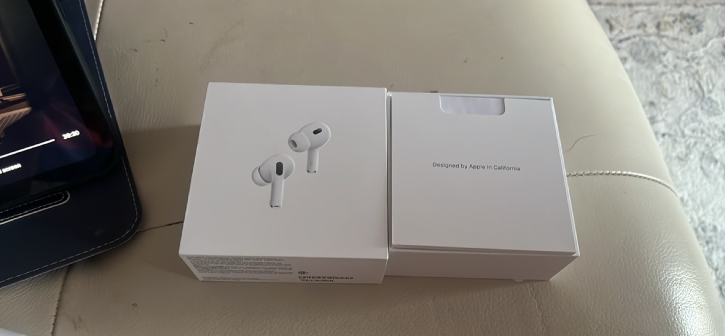 Apple AirPods Pro 2 (Bought - 10/02/2025) - photo 2