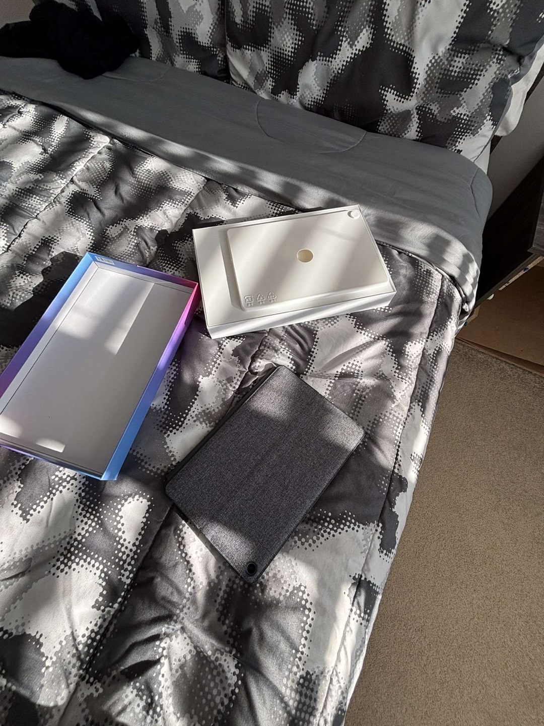 Lenovo IdeaPad Duet Chromebook -  New in Box - photo 3