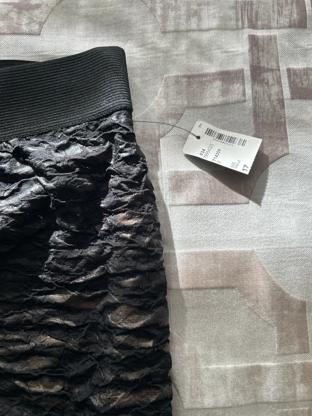 Reitmans  Size 17 Black Mini Skirt image indicator(4)