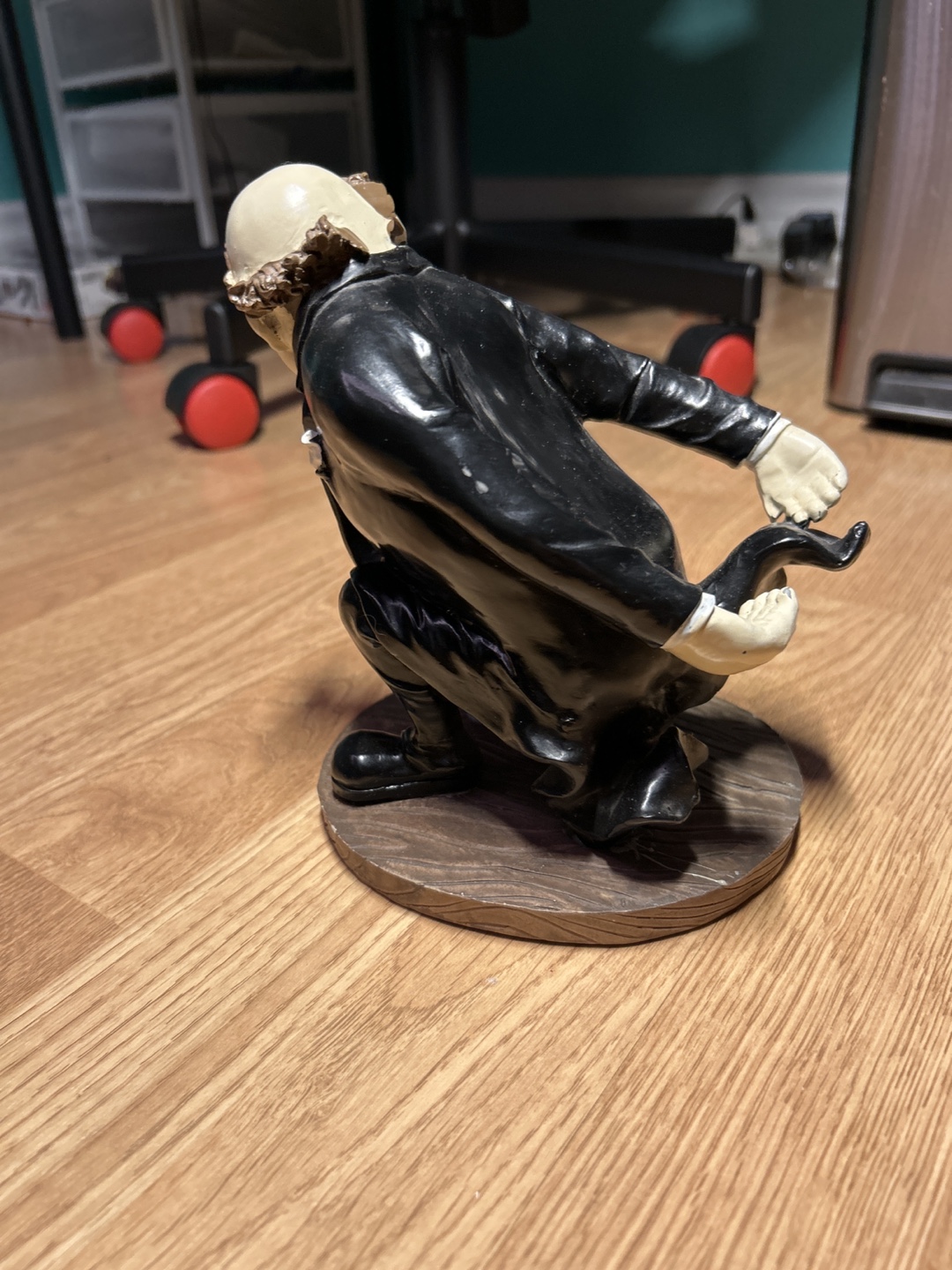 Waiter Wine Bottle Holder Collectible #freecycle - photo 2
