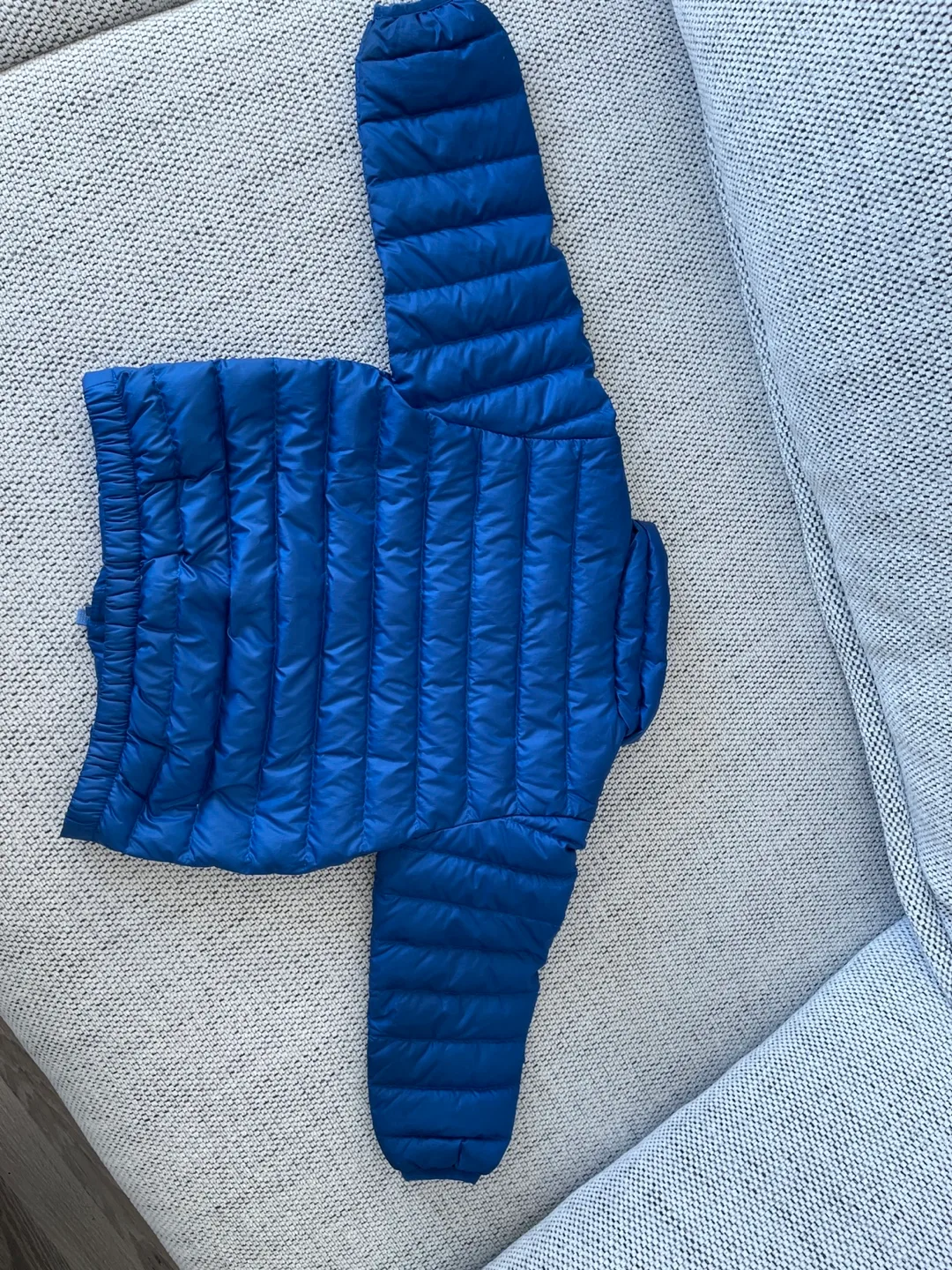 Patagonia Toddler Down Jacket - Size 2T image indicator(8)