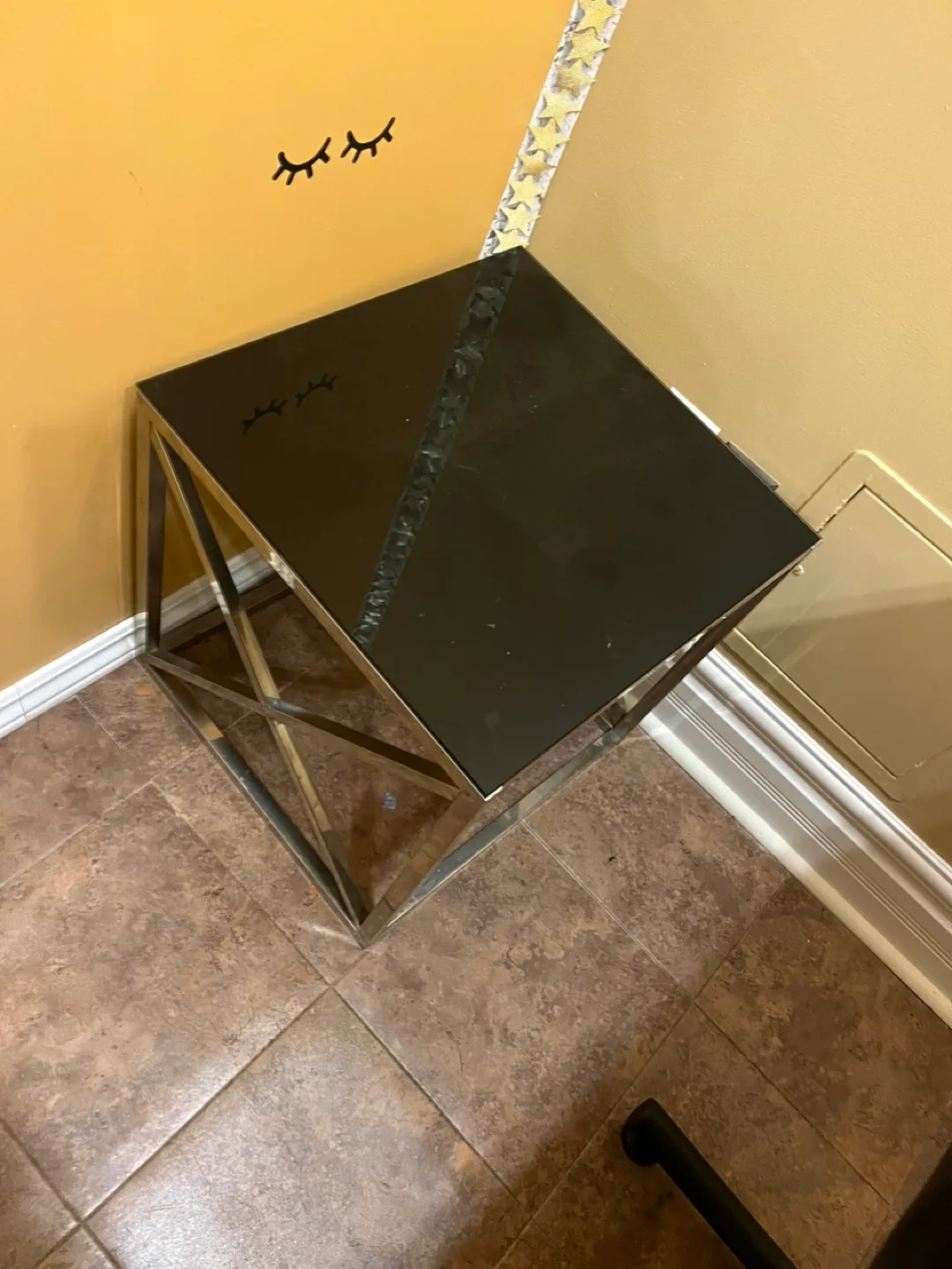 Modern Glass & Metal Accent Table image indicator(2)