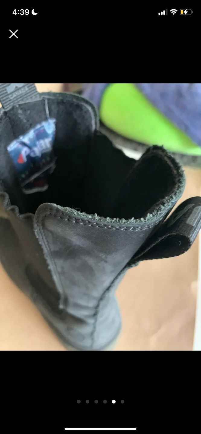 Size 9-9.5 Pajar winter boots image indicator(5)