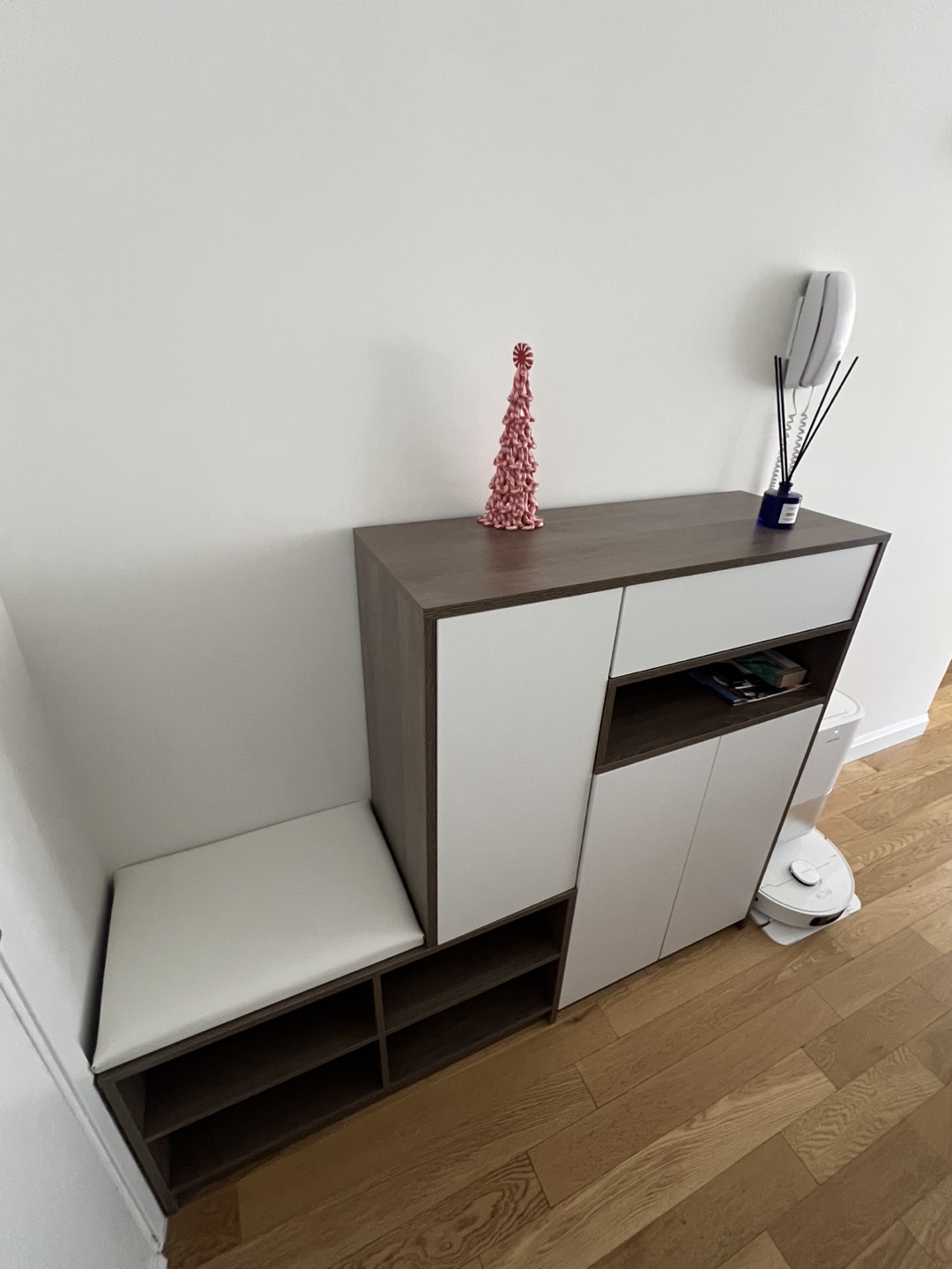 Modern Shoe Cabinet with Bench - photo 4
