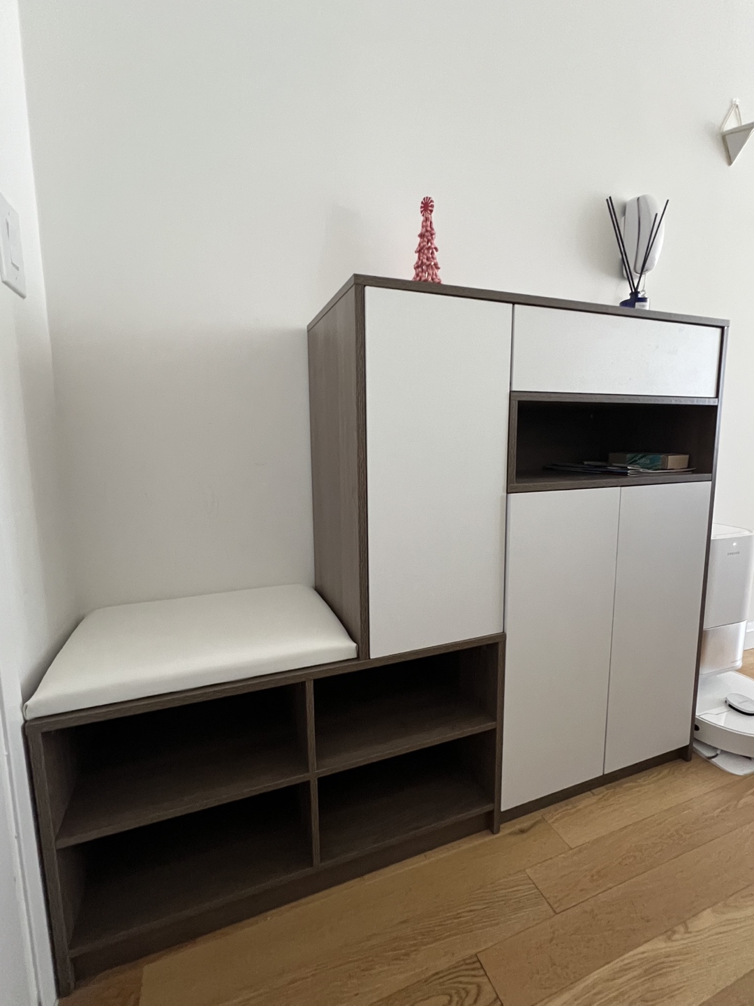 Modern Shoe Cabinet with Bench - photo 2