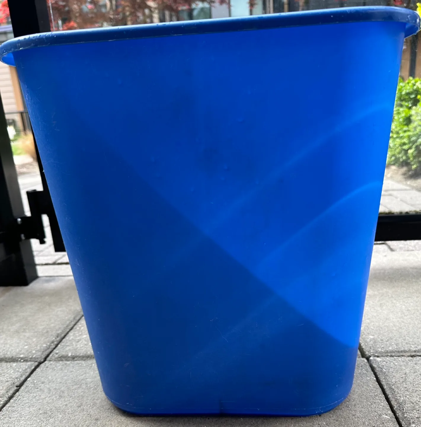 Rubbermaid 2958 Blue Recycling Bin image indicator(5)