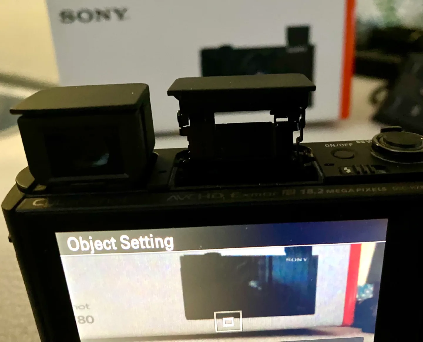 Sony Cyber-shot DSC-HX80 30x Optical Zoom Camera image indicator(6)