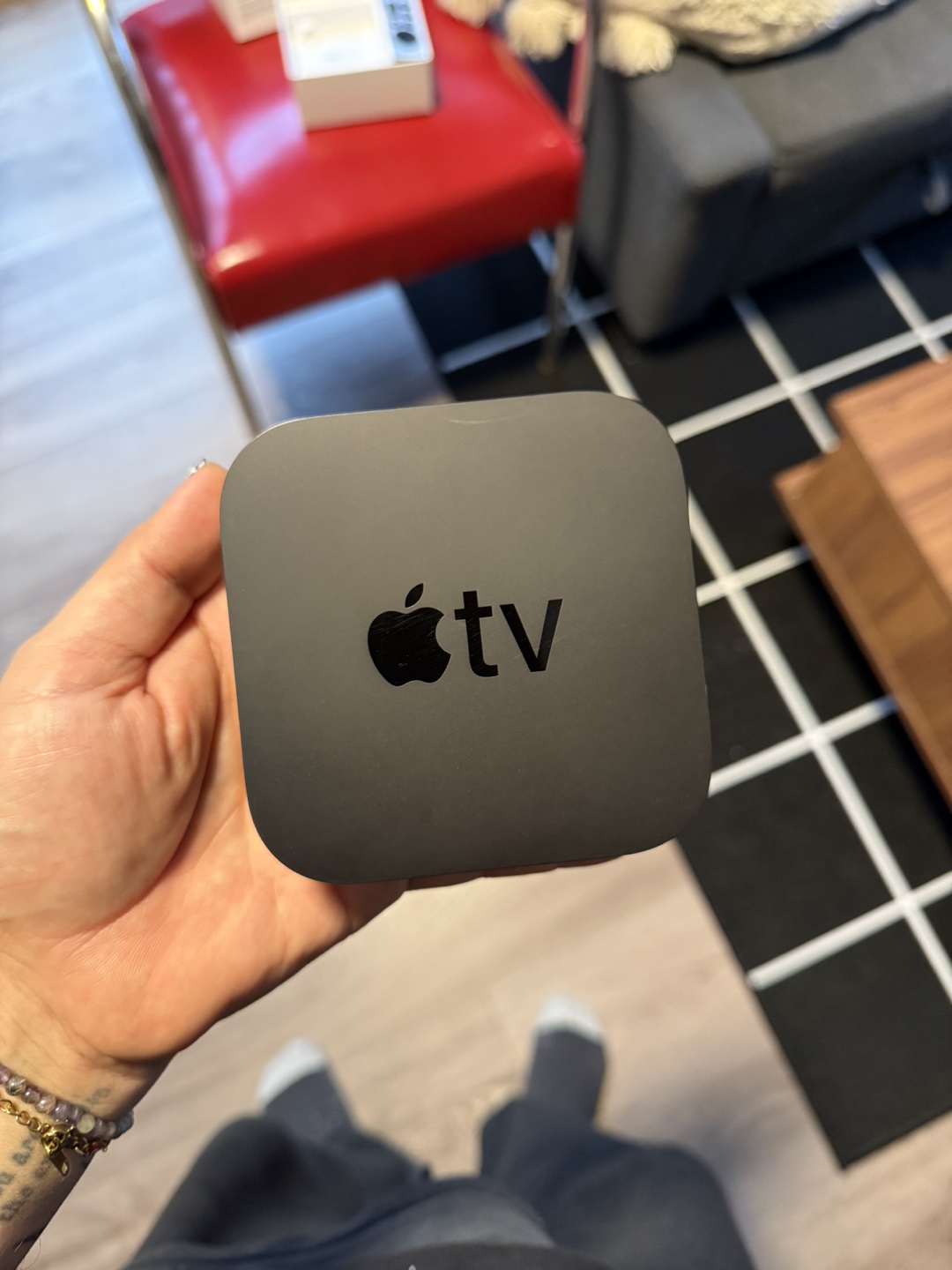 Apple TV 4K 32GB - Like New - photo 4