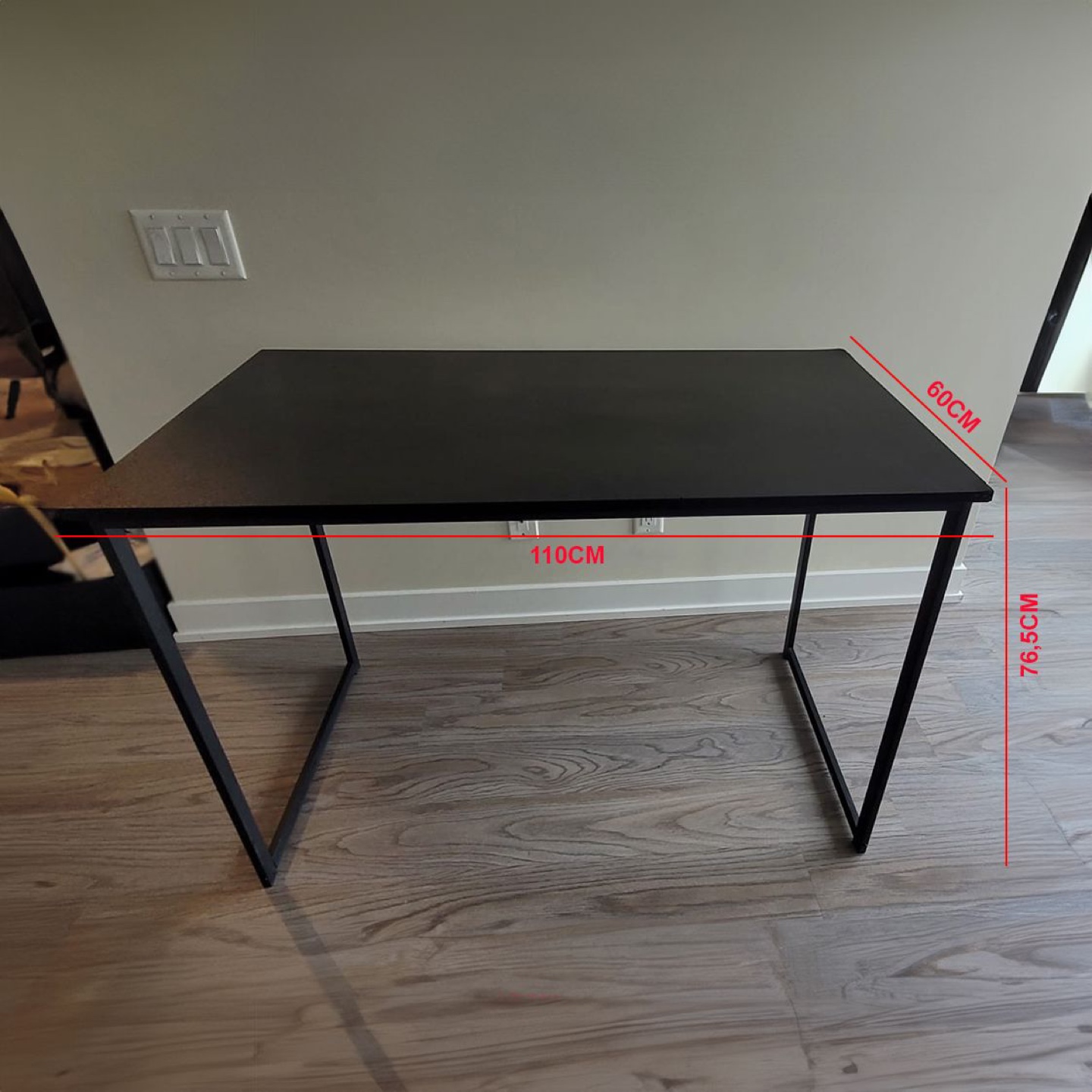 Office Desk with minor wear, only pick up.