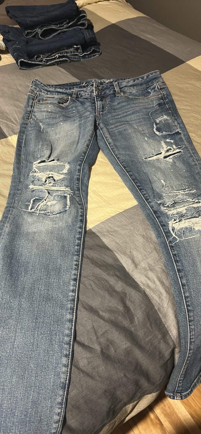 American Eagle Outfitters Distressed Jeans - photo 2
