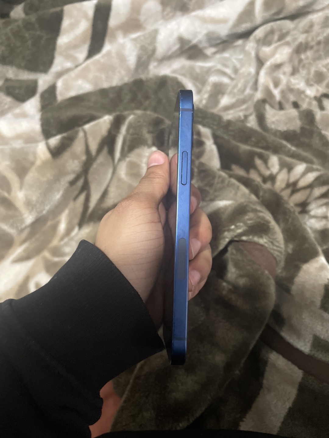 iPhone 12 Blue 64GB - photo 3
