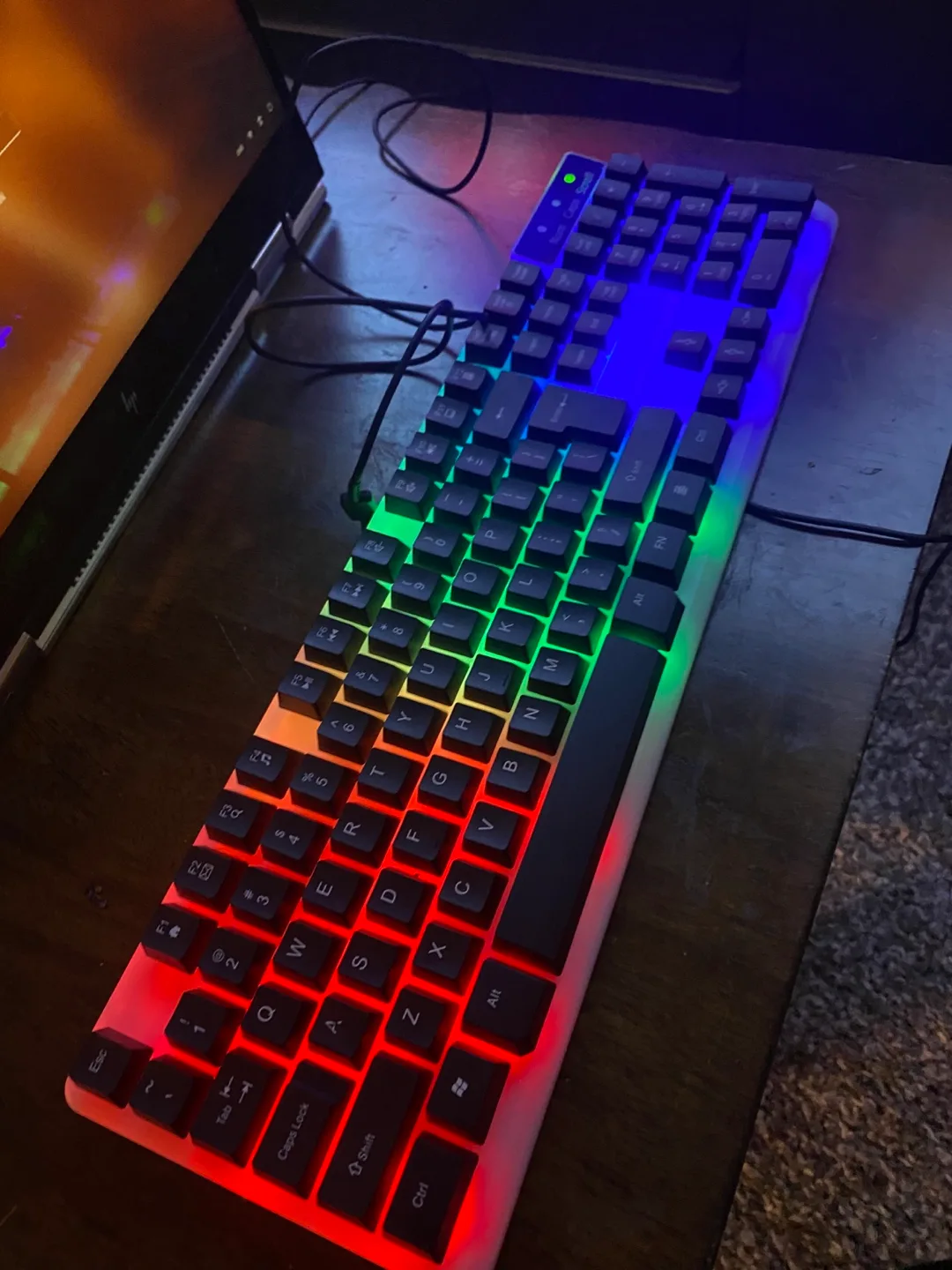 RGB Wired Keyboard image indicator(6)