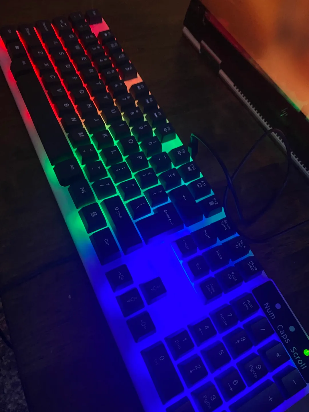 RGB Wired Keyboard image indicator(4)