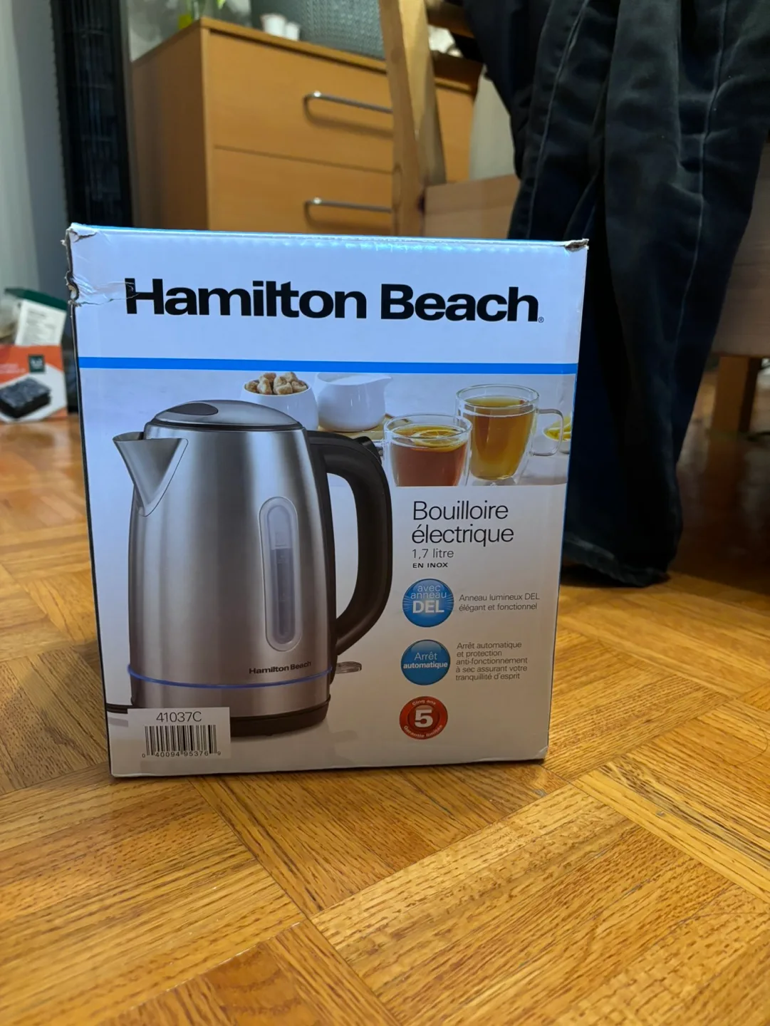 Hamilton Beach 1.7L Stainless Steel Electric Kettle image indicator(2)