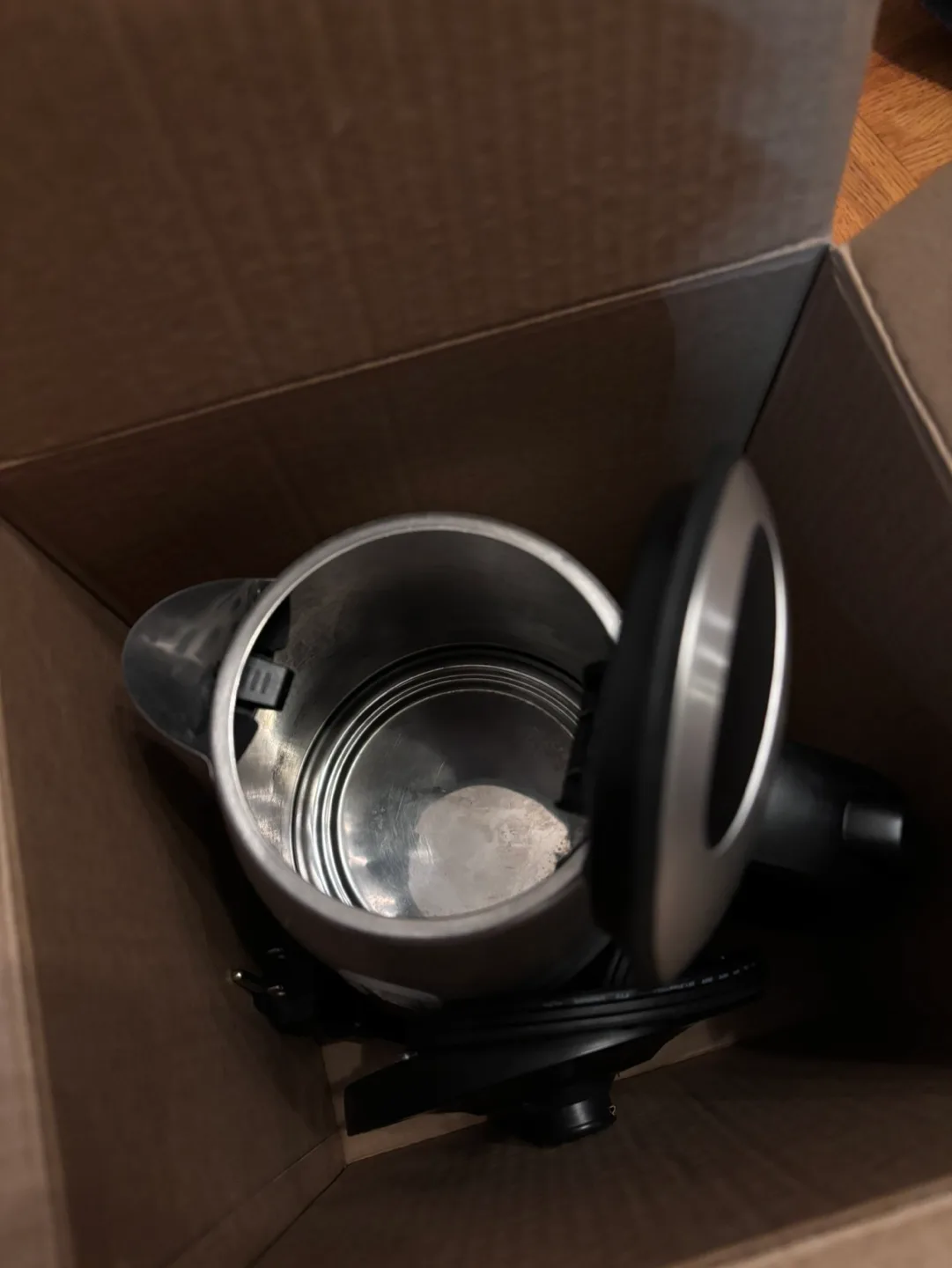 Hamilton Beach 1.7L Stainless Steel Electric Kettle image indicator(4)