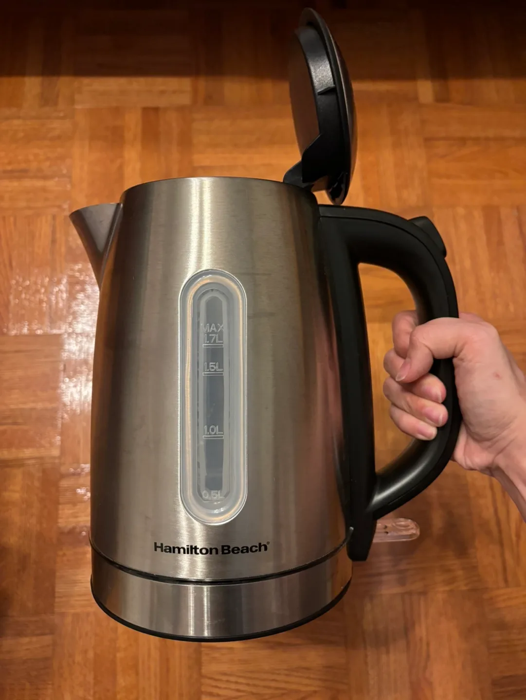 Hamilton Beach 1.7L Stainless Steel Electric Kettle image indicator(5)