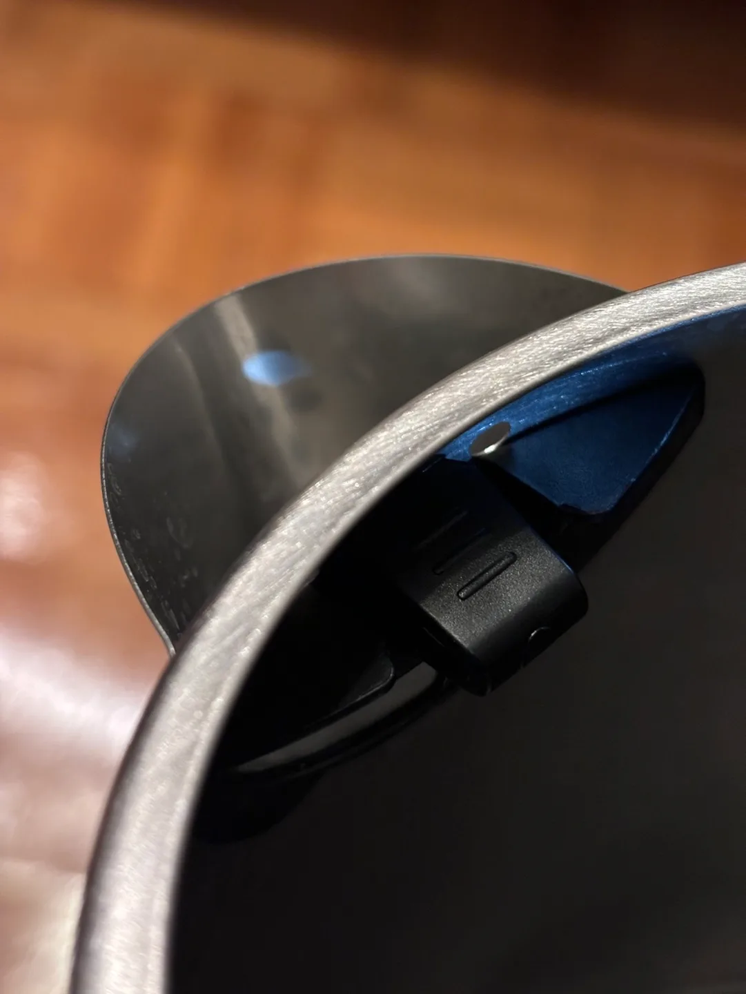 Hamilton Beach 1.7L Stainless Steel Electric Kettle image indicator(7)