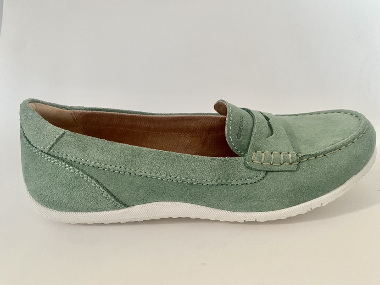NEW Women's GEOX Sage Green Suede Loafers