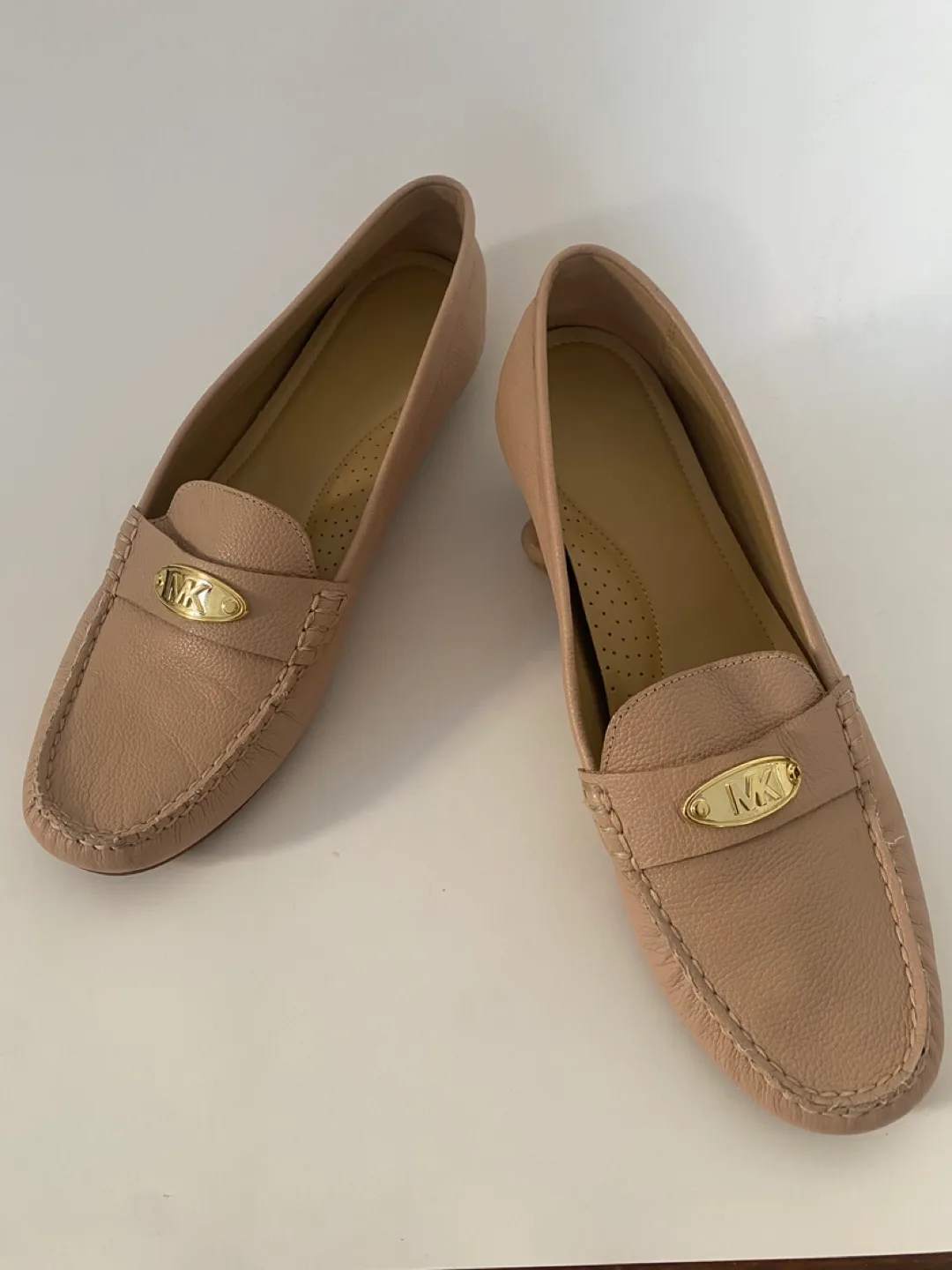 Michael Kors Women's Leather Loafers - Size 8.5 thumbnail