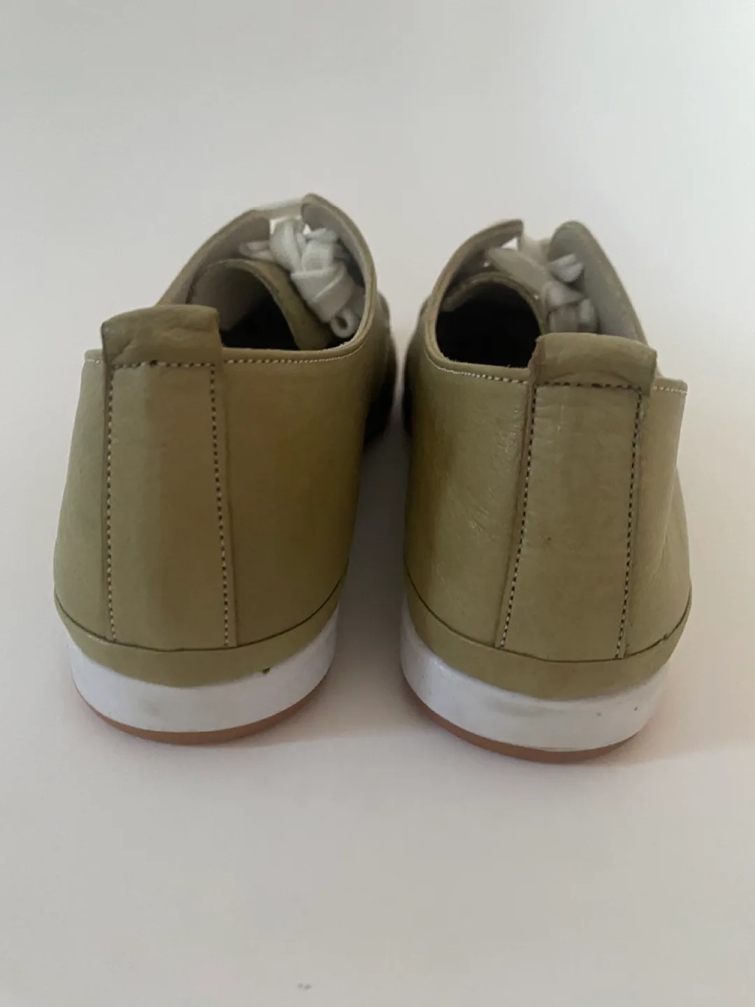 NEW Tergan Olive Green Perforated Leather Lace-Up Sneakers image indicator(6)