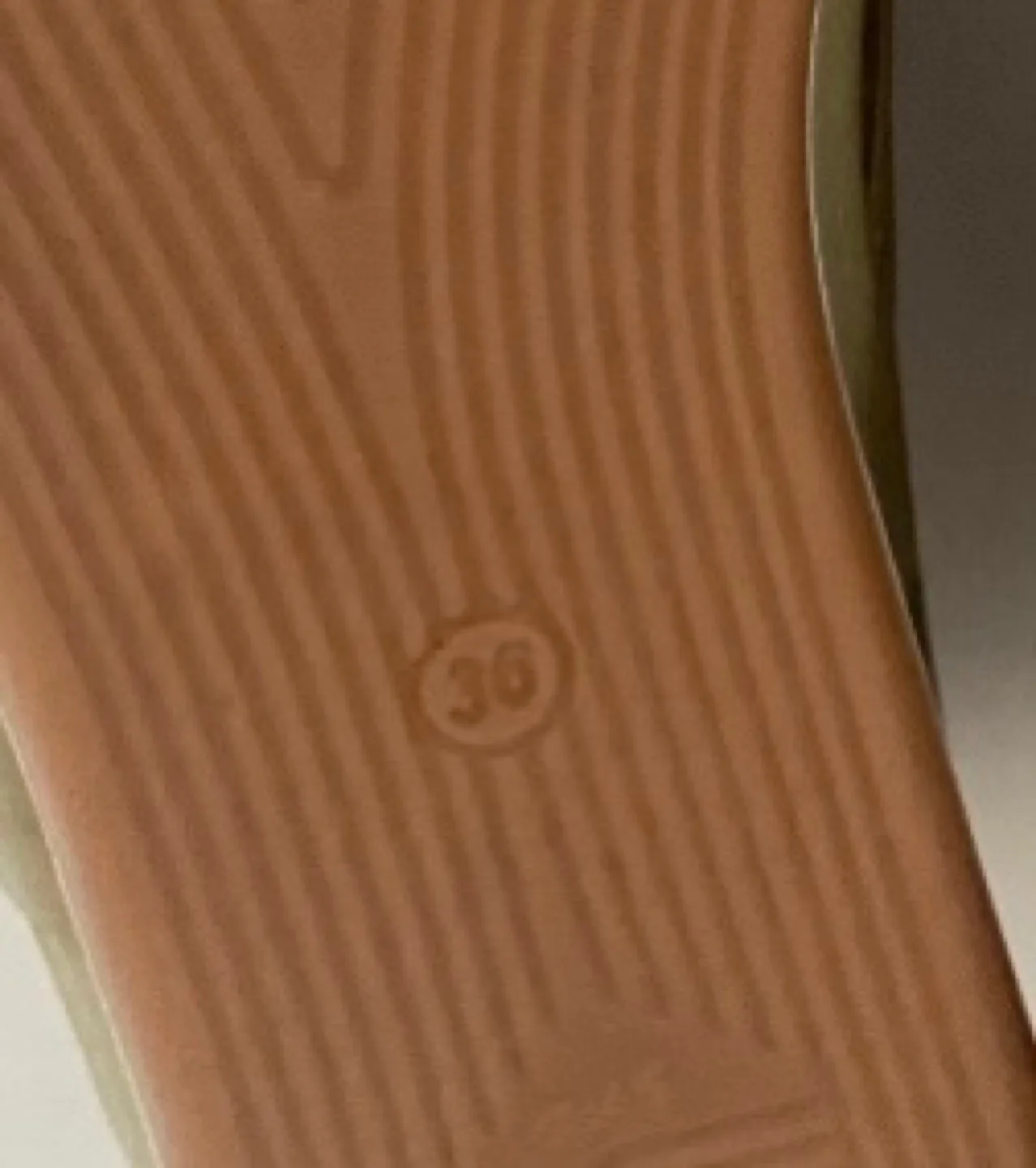 NEW Tergan Olive Green Perforated Leather Lace-Up Sneakers image indicator(8)