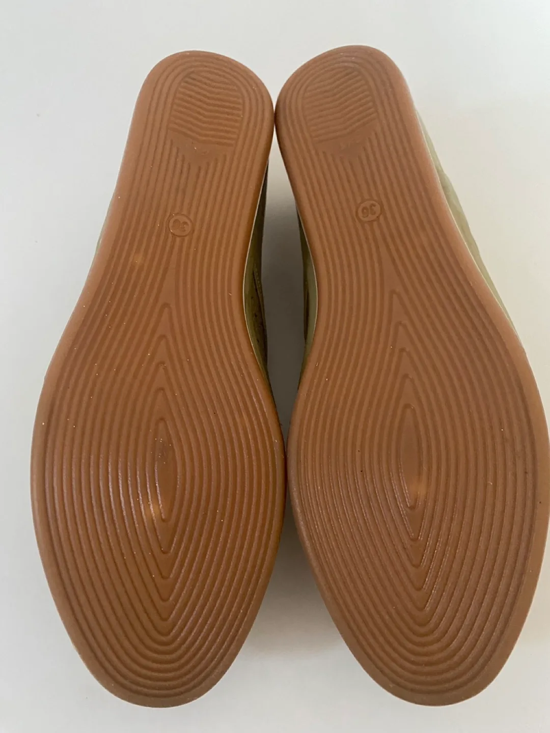 NEW Tergan Olive Green Perforated Leather Lace-Up Sneakers image indicator(7)