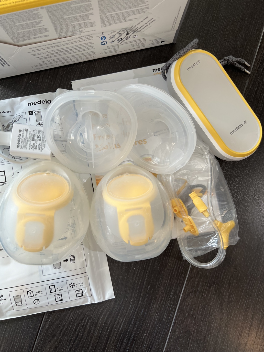 Medela Freestyle hands-free Breast Pump - photo 2