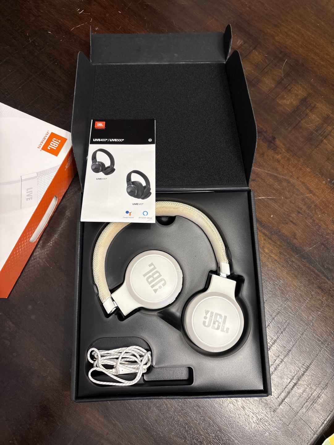 JBL Live400BT Wireless On-Ear Headphones - Off-White