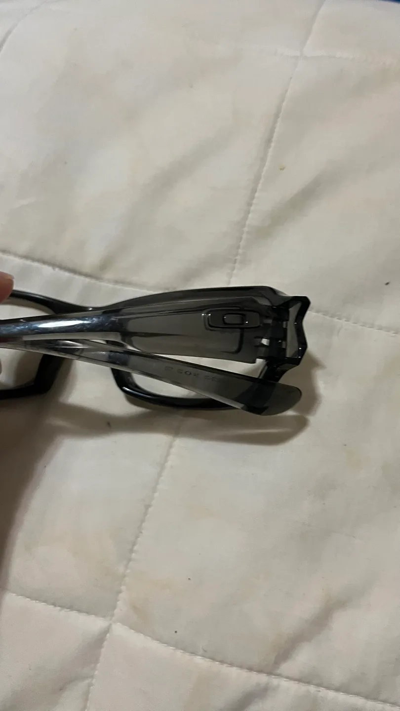 Oakley 4 square frame only image indicator(5)