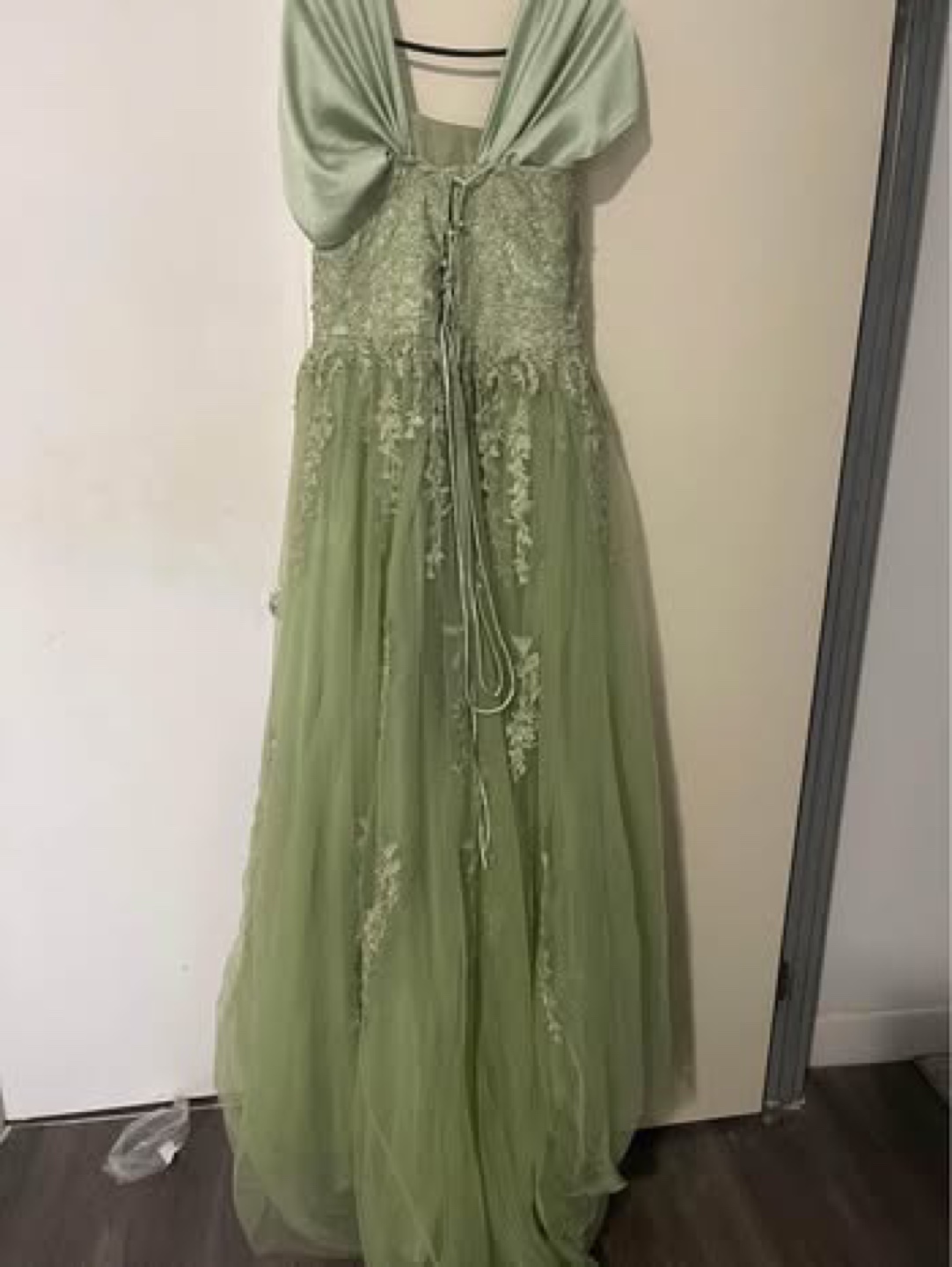 Sage Green Lace Evening Gown - photo 4