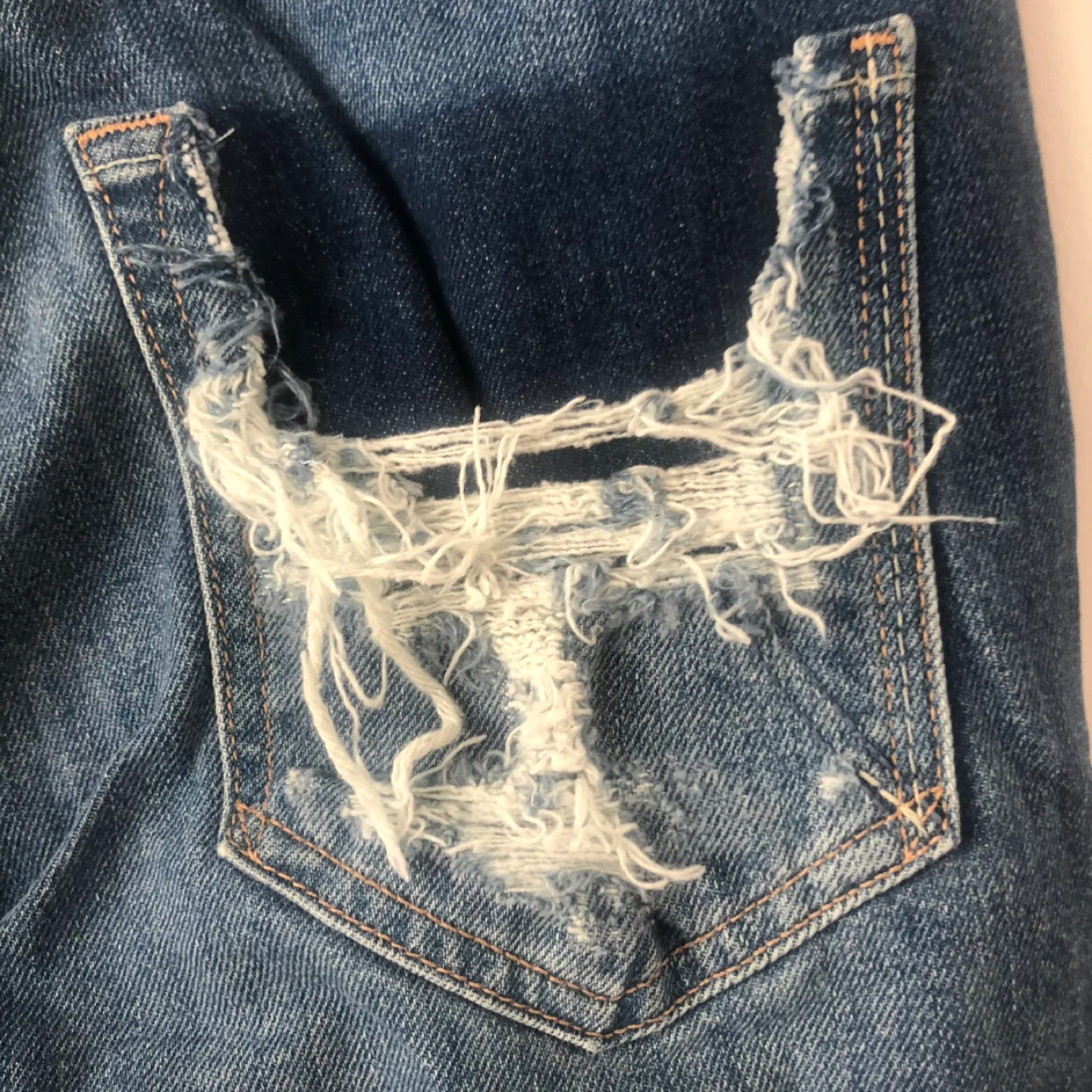 MOTHER The Dazzler Shift  Crop Jeans, Size 27, Distressed Denim image indicator(5)