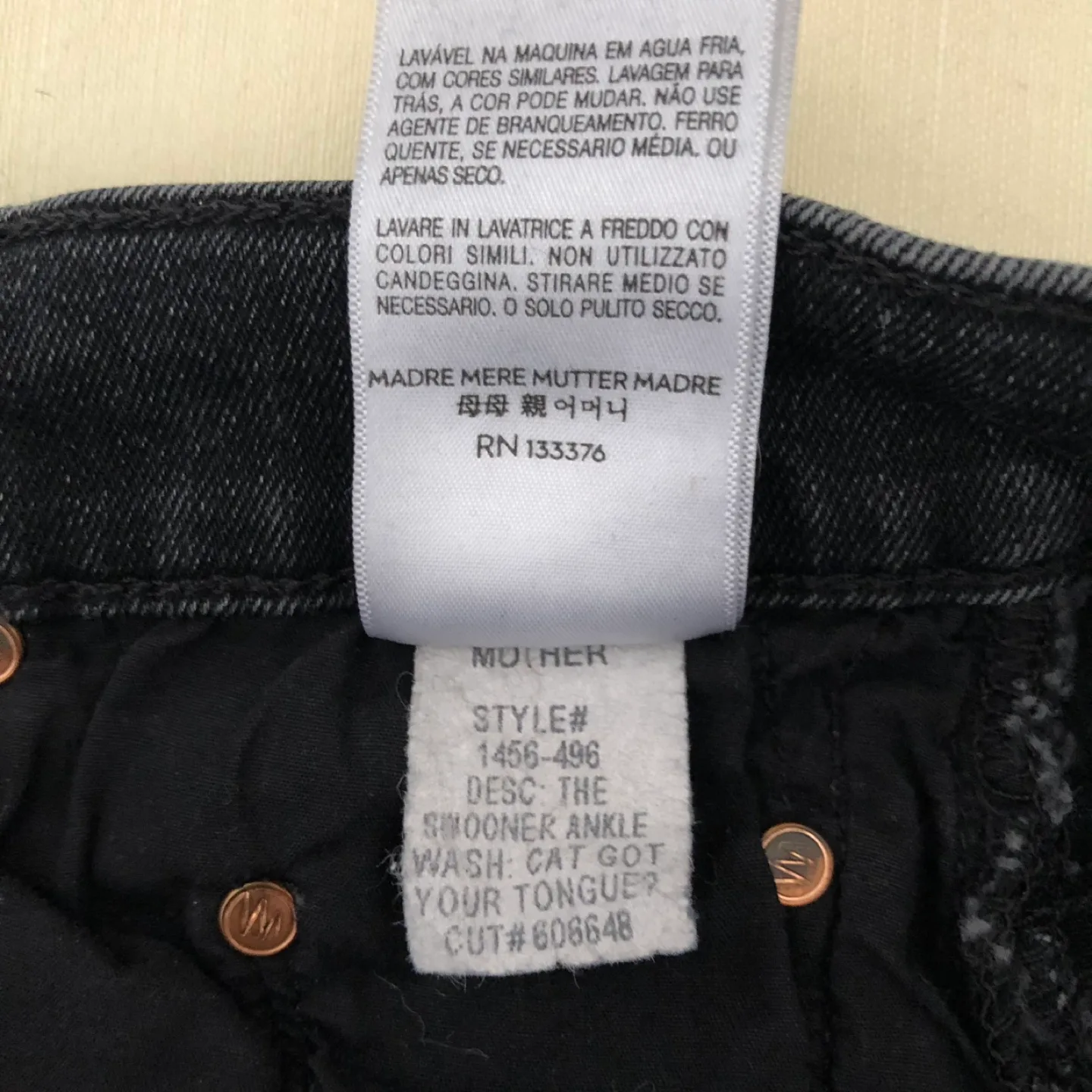 Mother The Swooner Cat Got Your Tongue Crop Jeans Size 25 image indicator(7)