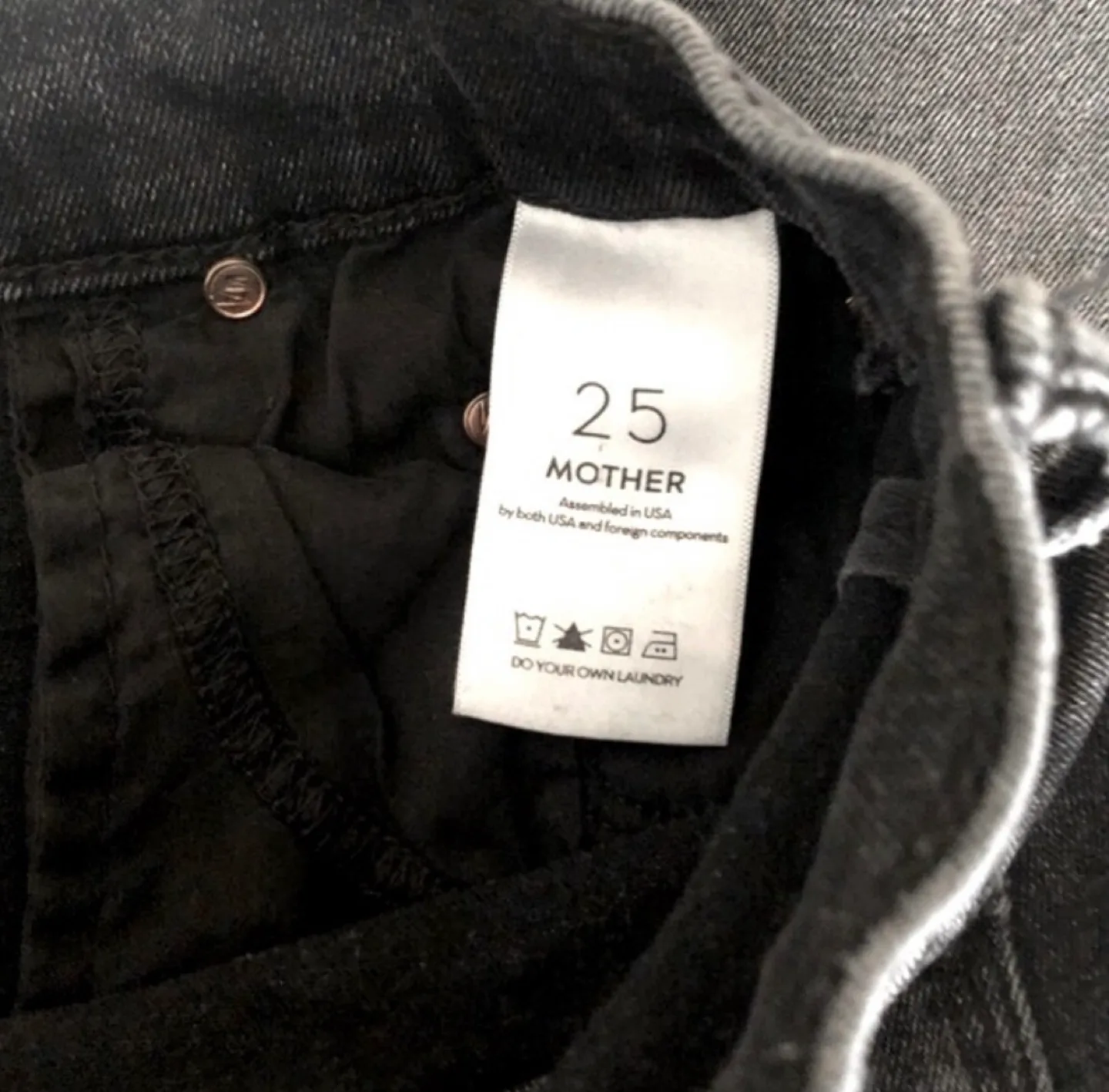 Mother The Swooner Cat Got Your Tongue Crop Jeans Size 25 image indicator(8)